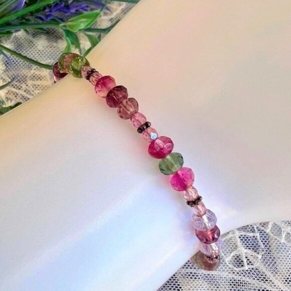 Vintage Jewelry - Dainty Vintage Gemstone Bracelet 925